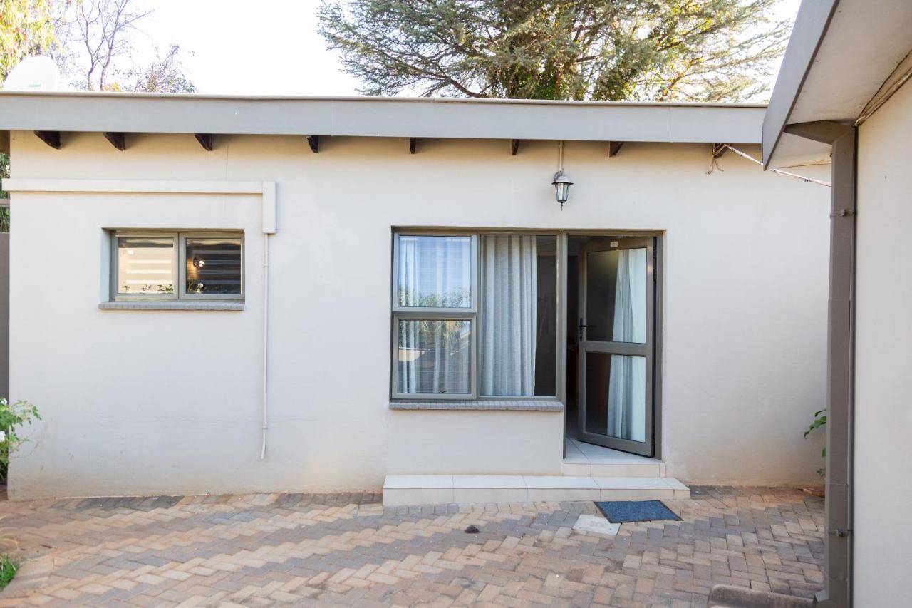 Glen Maine Guest House Pretoria Exterior foto